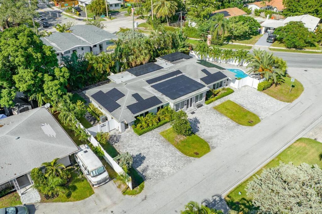 Renovated + 2Mi From Beach + Heated Pool +Grill Fort Lauderdale Exterior photo