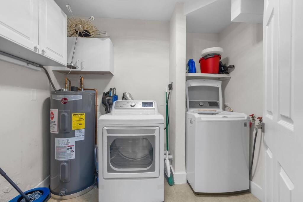 Renovated + 2Mi From Beach + Heated Pool +Grill Fort Lauderdale Exterior photo
